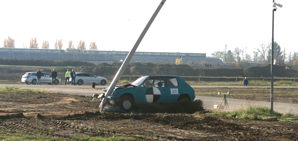Traffic sign pole